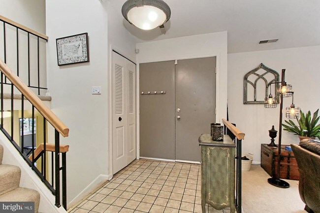 Foto del edificio - 8629 Reseca Ln