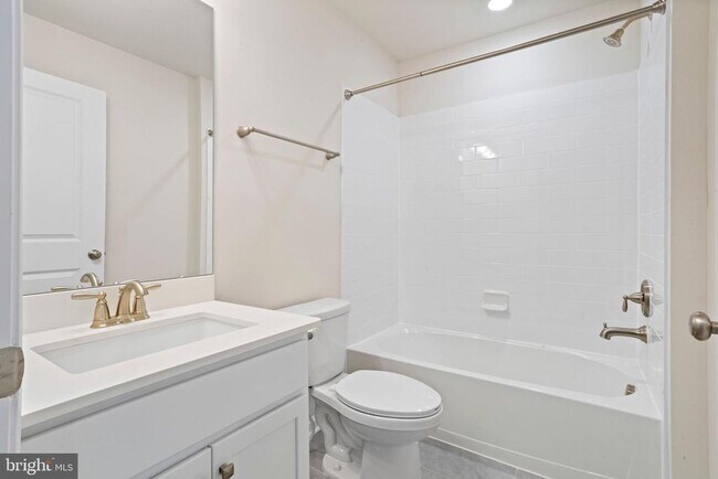 Foto del edificio - 30 Cardinal Wy