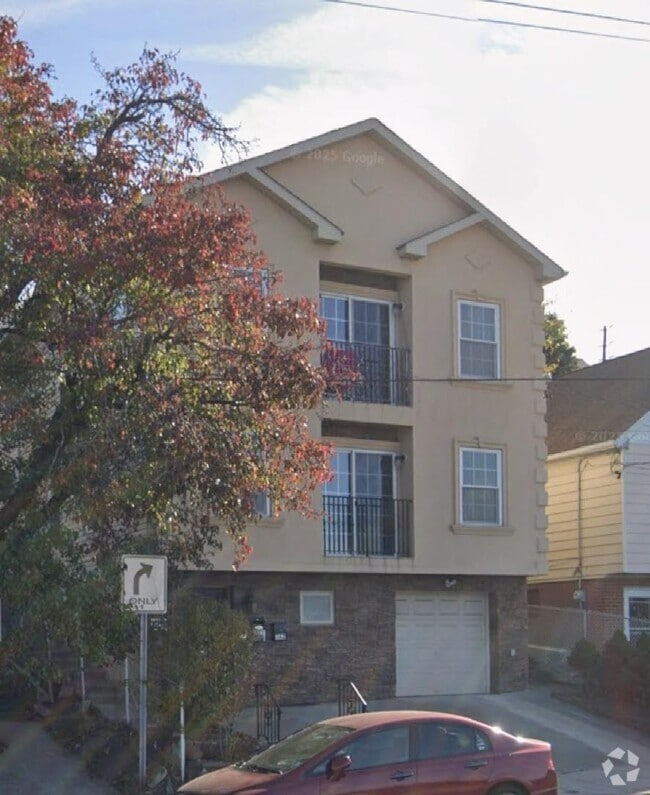 Building Photo - 362 Terrace Ave
