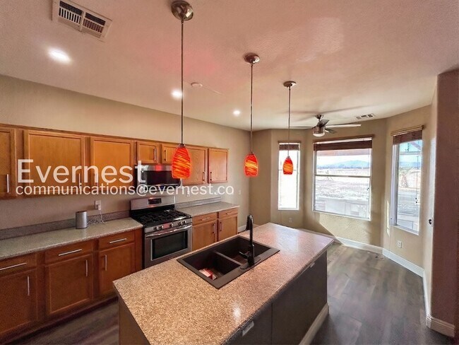 Foto del edificio - 2701 Old Bear Canyon St