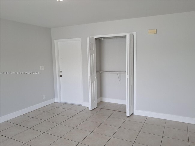 Foto del edificio - 3711 NW 95th Terrace