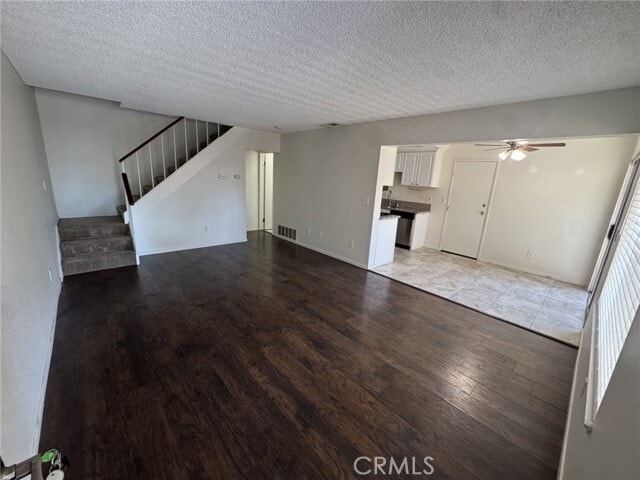 Building Photo - 16748 Cedarwood Cir