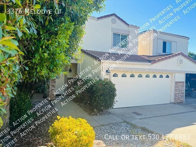 Building Photo - Large 3 Bedroom Townhome in Rescue - Price...