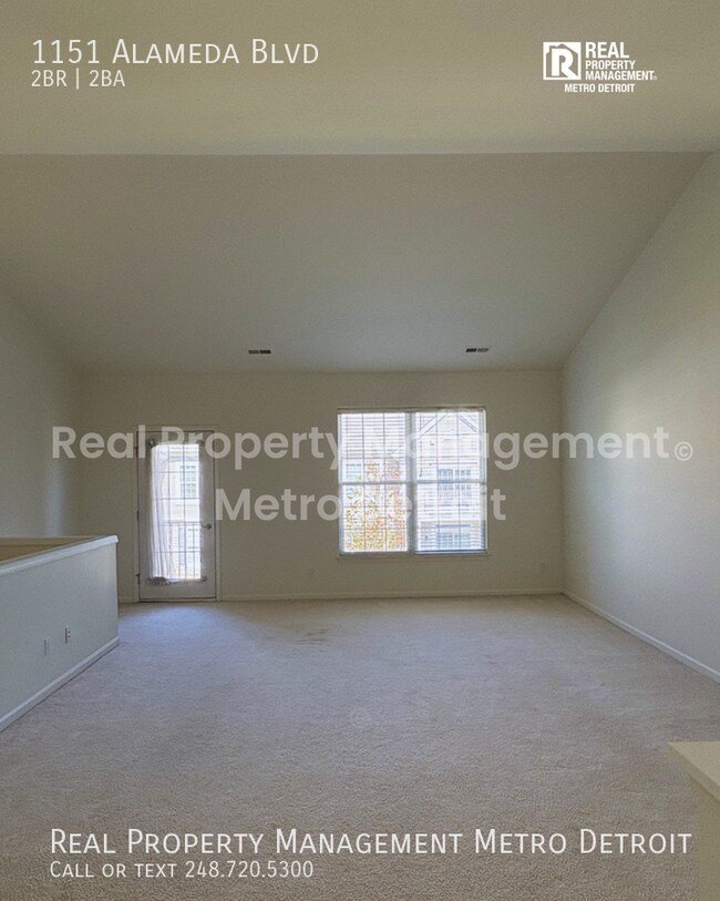 Foto del edificio - 1151 Alameda Blvd