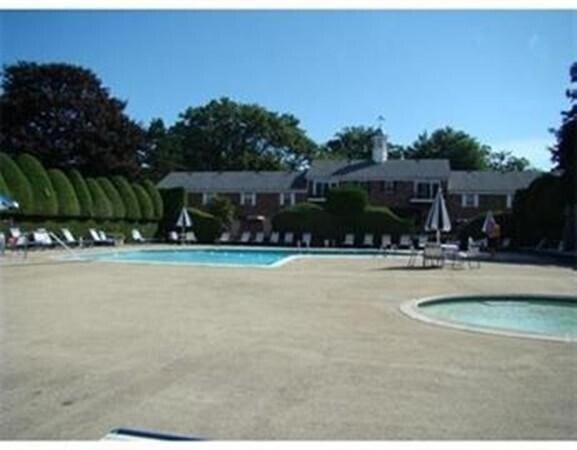 Foto del edificio - 1203 Windsor Dr