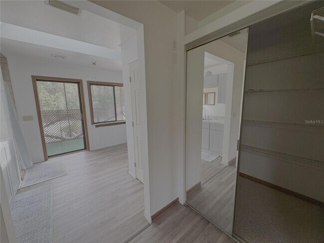 Foto del edificio - 6140 E Tenison St
