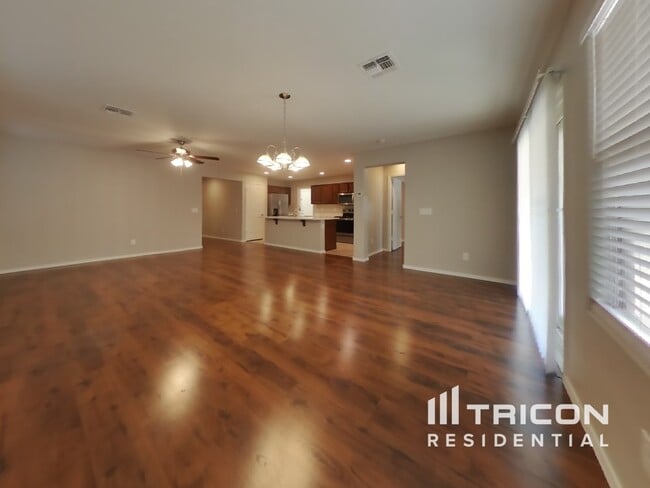 Building Photo - 11940 W El Cortez Pl