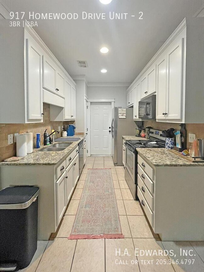 Foto del edificio - 917 Homewood Dr