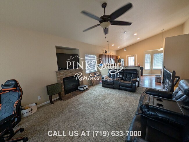 Foto del edificio - 8377 Freestar Way