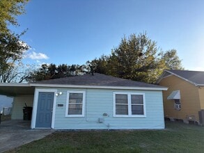 Building Photo - 2308 12th St