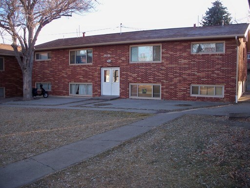 Building Photo - 815 N Davis St