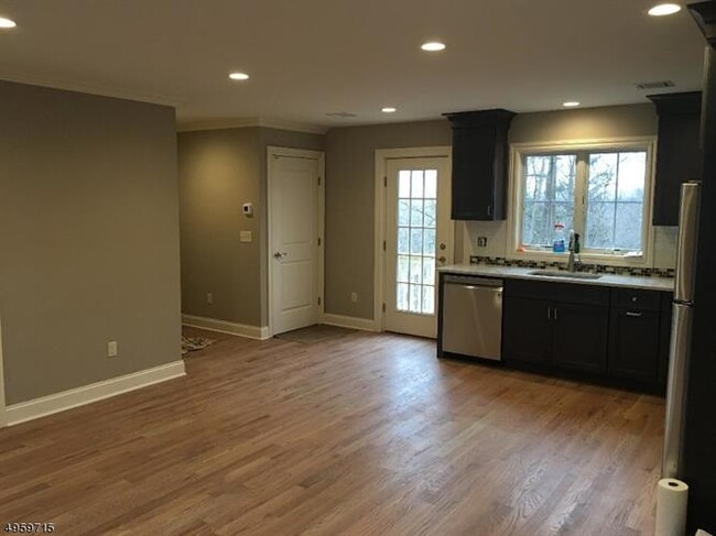 Foto del edificio - 724 Fairmount Ave