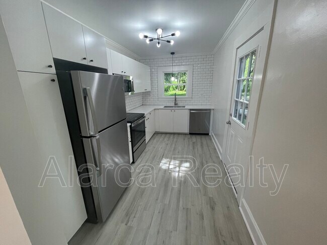 Foto del edificio - 1318 Bethel Rd