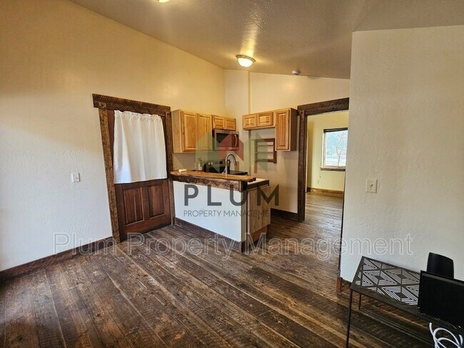 Foto del edificio - 131 Speedway Ave