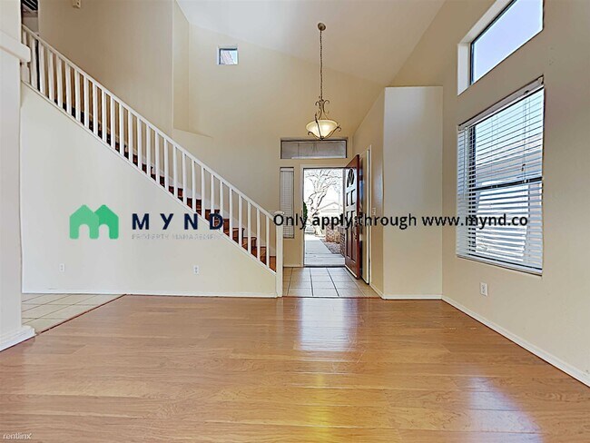 Building Photo - 4 br, 3 bath House - 10791 W Mountain View Dr