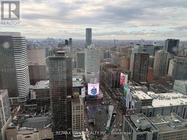 Photo du bâtiment - 252 Church St