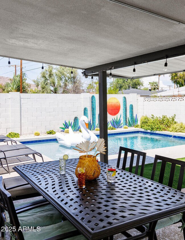 Foto del edificio - 3301 N 63rd St