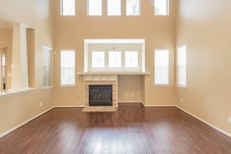 Building Photo - 57 Scarlet Woods Ct