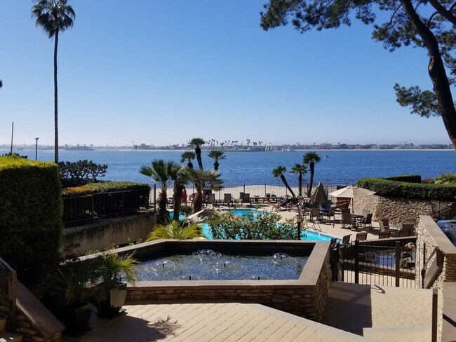 Foto del edificio - Mission Bay (Sail Bay) Crown Point 2bed 2bath 1625 sqft, Water View