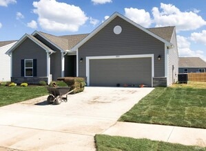 Building Photo - 3203 Tanager Dr