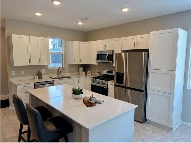 Building Photo - 14870 Willemite Way NW