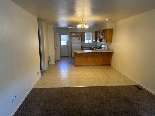 Foto principal - 182 N Nevada St