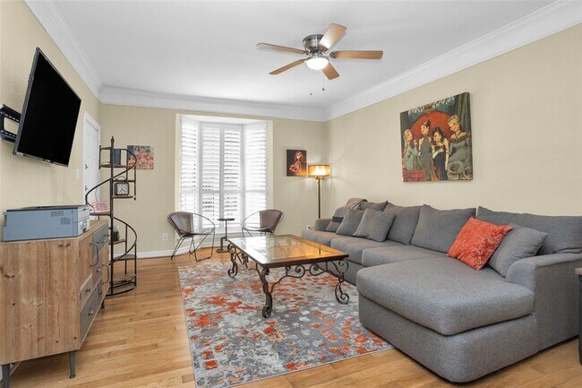 Foto del edificio - 2700 Revere St