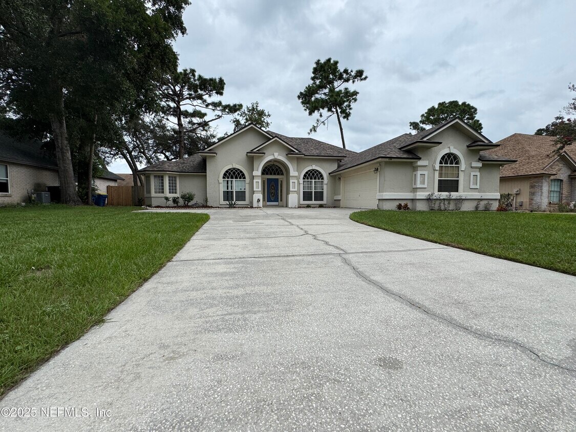 Primary Photo - 1751 Daytona Ln