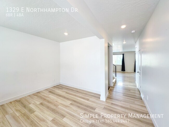 Foto del edificio - 1329 Northhampton Dr