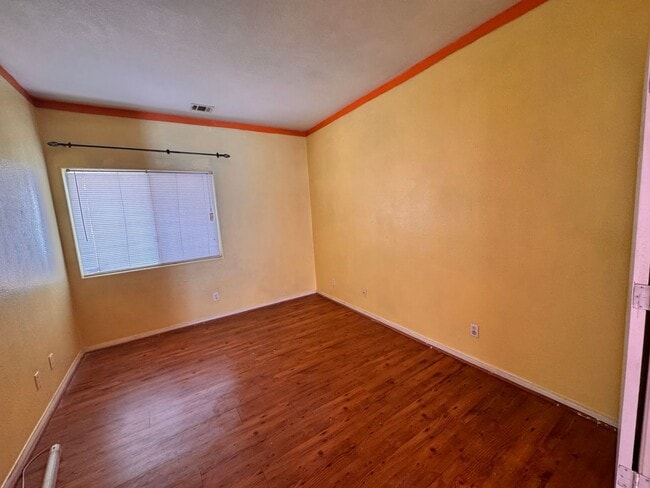 Foto del edificio - One Story Home For Rent