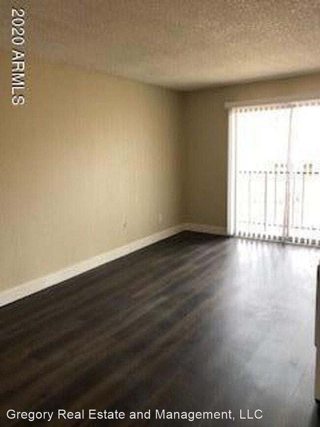 Building Photo - 2808 E Le Marche Ave
