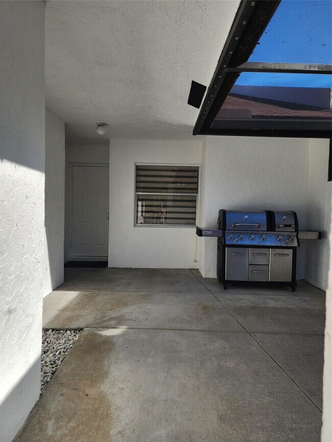 Building Photo - 9020 NW 60th St