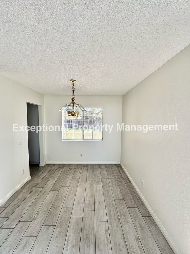 Foto del edificio - Ready to move in 3 bed 3 bath home!