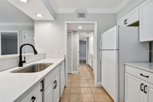 Building Photo - 29129 Bay Hollow Dr