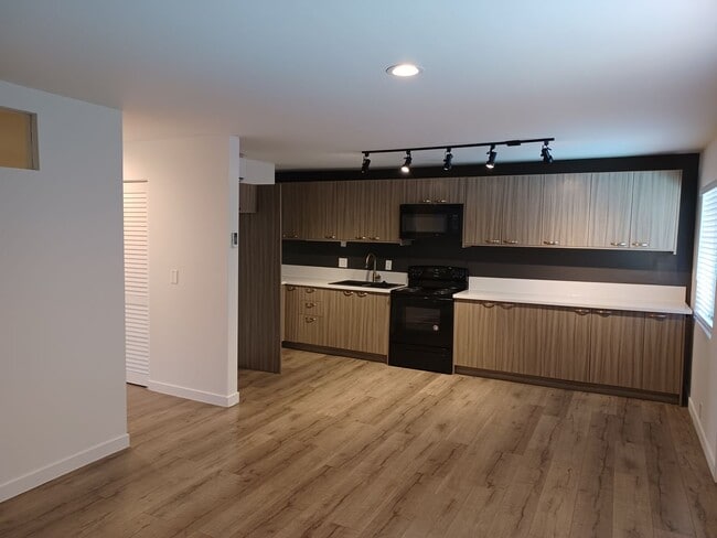 Foto del edificio - 7347 Haskell Ave