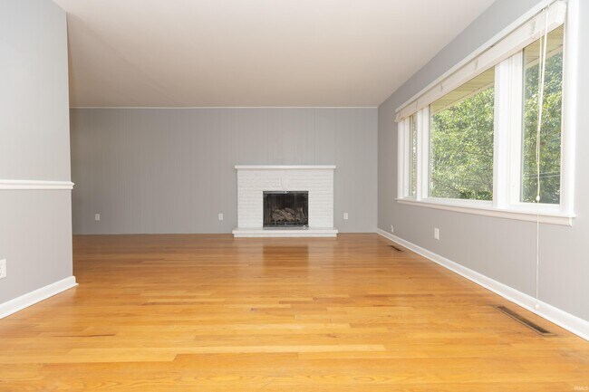 Foto del edificio - 740 Hoosier Ave