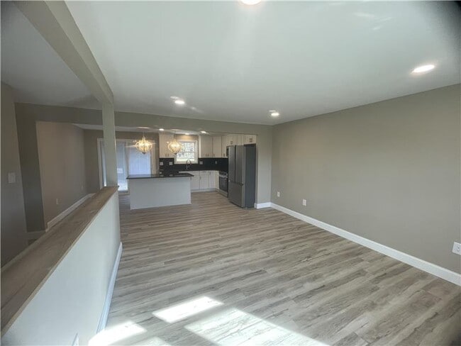 Foto del edificio - 889 Township Rd 217