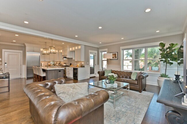 Foto del edificio - 4752 N Hamilton Ave