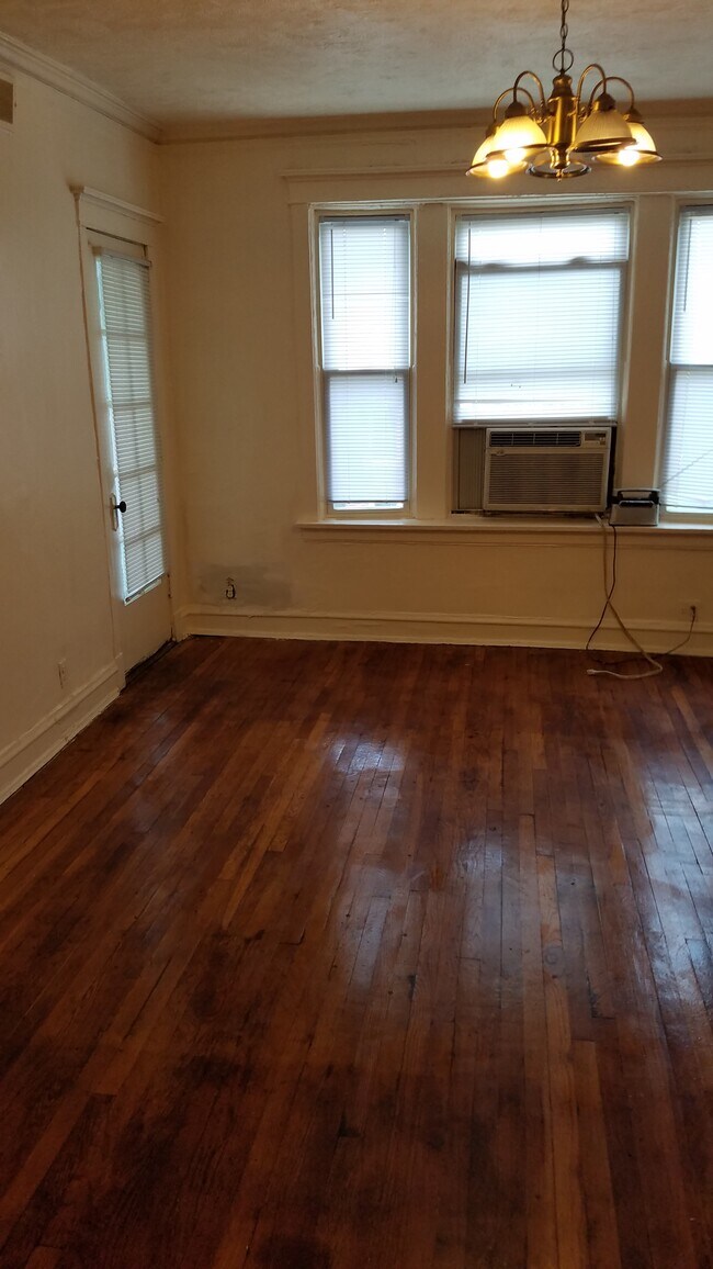 Living Room - 1407 E 68th St