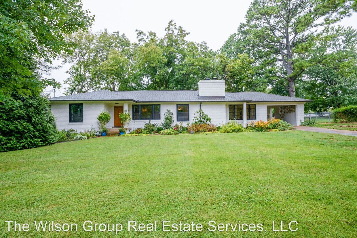 3 br, 1.5 bath House 2402 Barclay Drive House Rental in Nashville