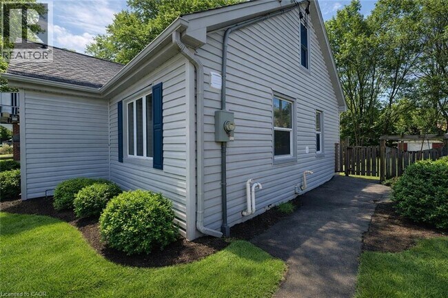 Photo du bâtiment - 168 Fifth Ave