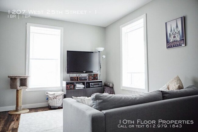 Foto del edificio - One Bedroom with Washer and Dryer in Unit!