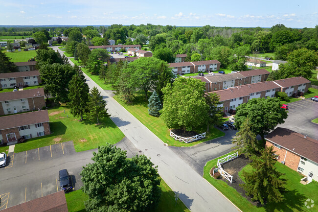 Foto aérea - Bradford Manor Apartments