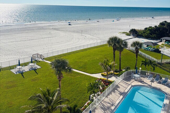 Foto del edificio - 17980 Gulf Blvd