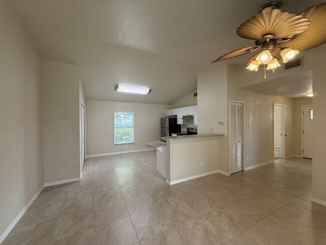 Foto del edificio - Charming 2 bedroom, 2 bathroom in Melbourne!