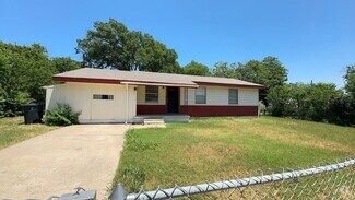 Building Photo - 109 E Vardeman Ave