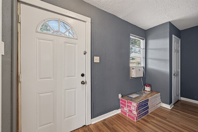 Foto del edificio - 216 Burr St