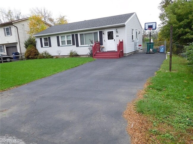 Building Photo - 3 br, 1 bath House - 84 Teakwood Dr