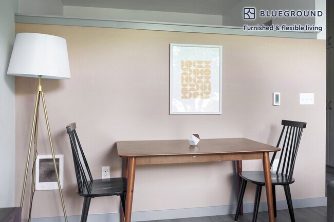 Foto del edificio - 525 Boren Ave N