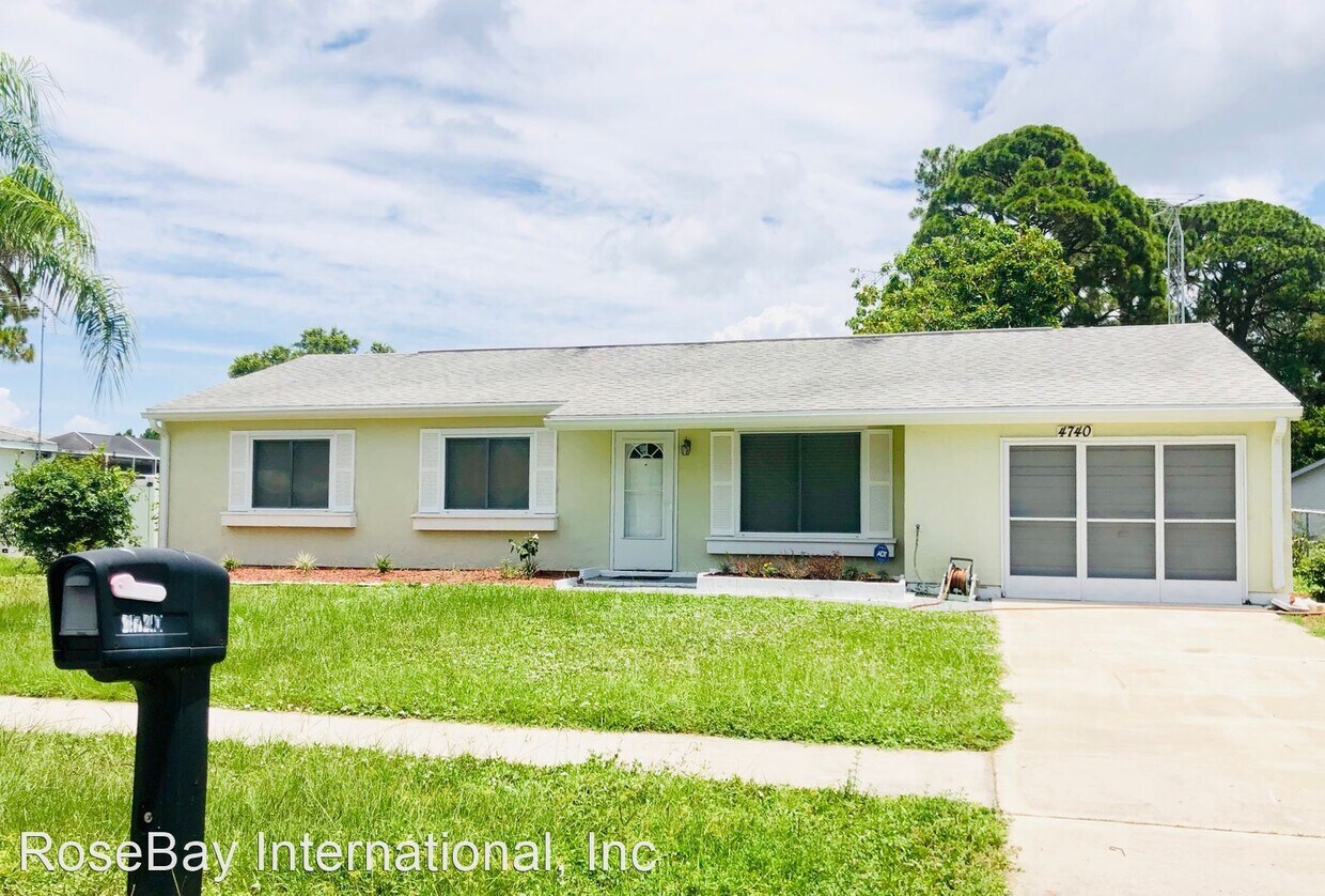 Foto principal - 3 br, 2 bath House - 4740 Avanti Cir.